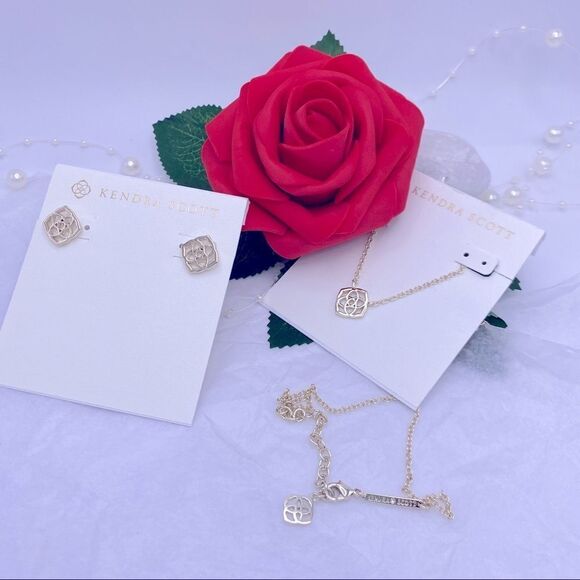 Kendra Scott Gold Dora Necklace and Stud Earings - Picture 6 of 9
